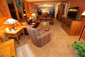 Screen, Indoors, TV, Furniture, Living Room