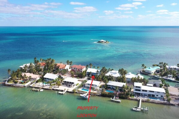 Gated community with amazing ocean views, wake up in paradise
