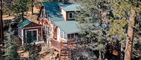 Front of the House: Front Porch with great views