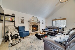 Living Area | 1st Floor | Free WiFi | Board Games