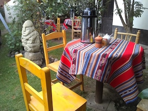 屋外ダイニングエリア