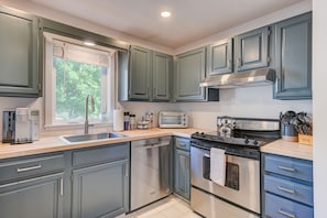 Fully Stocked Kitchen