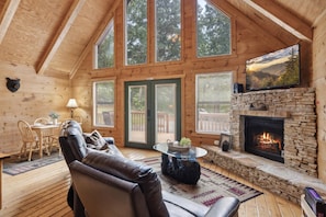 The best Smoky Mountains Cabin Rentals with hot tub | Great Smoky Mountains Cabin Rentals | Gatlinburg Cabin Rentals | Pigeon Forge Cabin Rentals