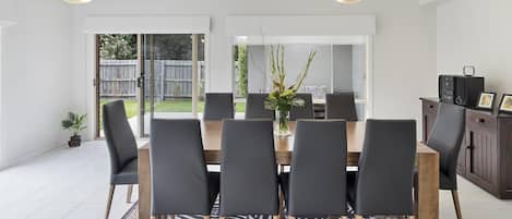 Lively dinner can be had at the 10 seater dining table. 