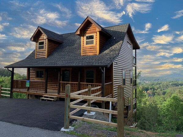 Exterior photo of cabin from driveway area - Exterior photo of cabin from driveway area