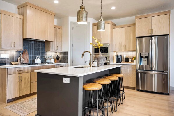 Fully Stocked Kitchen