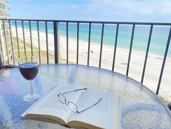 Perfect beach view from your balcony!