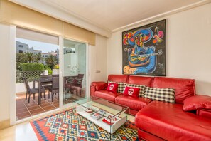 Terrazas de Banús holiday apartment in Puerto Banús with private terrace 