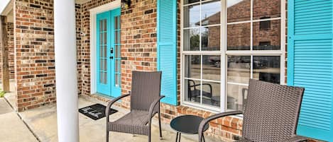 Lafayette Vacation Rental | 2BR | 1.5BA | 1 Step to Enter | 1,120 Sq Ft