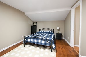 Main floor Bedroom; queen bed