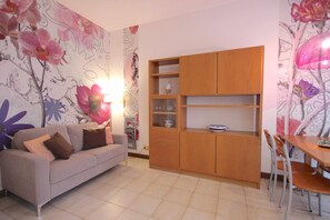Living room,Dining area
