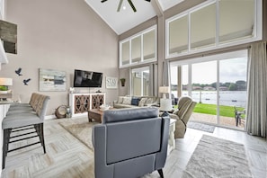 Floor to ceiling windows for the gorgeous lake view