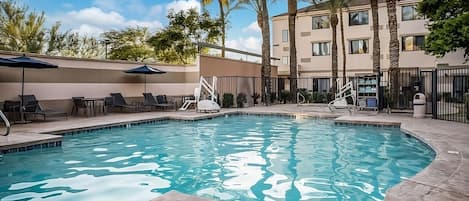 Enjoy sunbathing by the pool