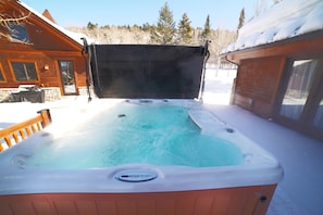 There is no better way to relax after a day of play than a dip in the hot tub.