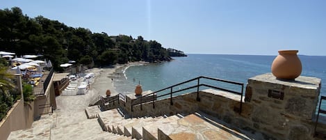 Beach of rayol, left side of the hotel Bailli Suffren