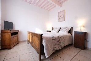 Holiday rental L'ISLE-SUR-LA-SORGUE villa for rent 2 bedrooms