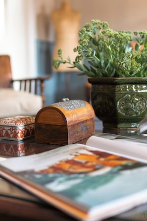 Coffee table trinkets and travelling books.