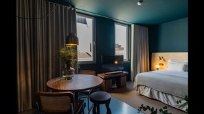 Tastefully decorated main area for a cozy yet modern feel #modern #stylish