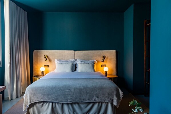 Extremely comfortable mattress and fluffy pillows for a restful sleep. Cozy linen included! #comfort #rest #airbnb