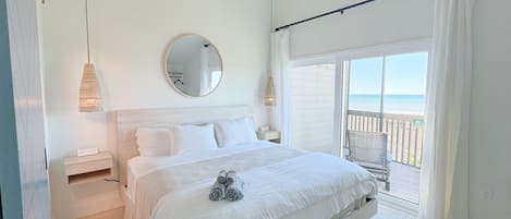 Boutique hotel-inspired design, luxurious crips white linens, VIEWS!!!