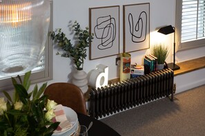 Lounge Detailing