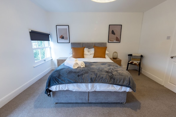Flat 5 Bedroom