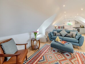 Open plan living space | Caerau Bach, Trefin, near St David’s