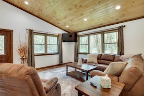 Living Room | Free WiFi | Smart TV w/ Cable | Single-Story Cabin
