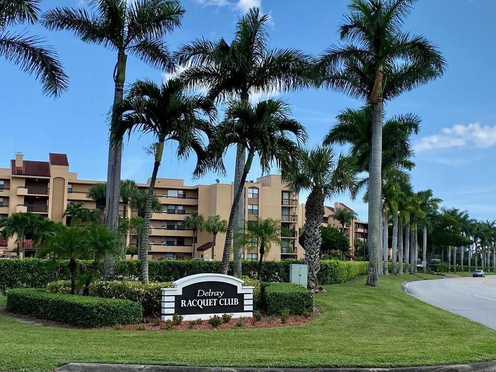 Delray Racquet Club Reviews