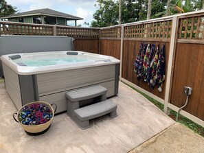 Bain à remous extérieur