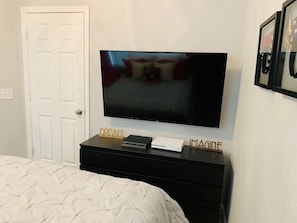 Downstairs Queen Bedroom, 55" Smart Roku TV, X-Box One & Playstation 4