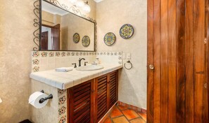 16.Bathroom