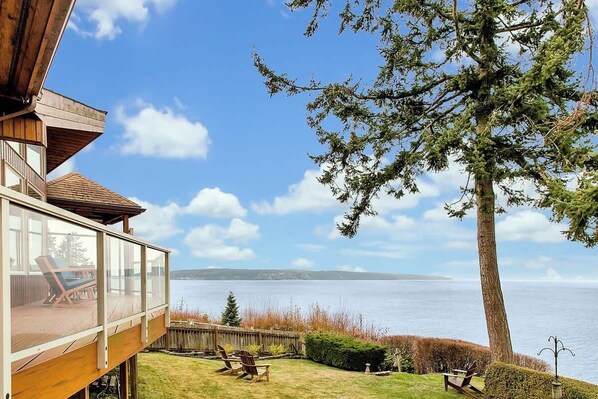 Take in the views and enjoy island life at its best.