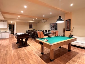 Spielezimmer