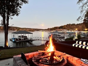 Fire pit for 16 people
