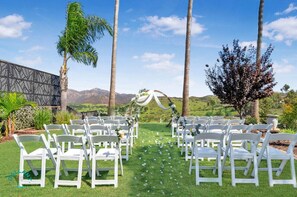 Say your "I Dos" at this amazing ceremony spot with endless views