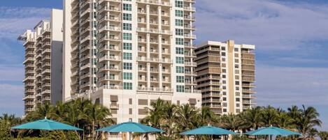 Excellent Marriott property in Singer Island!