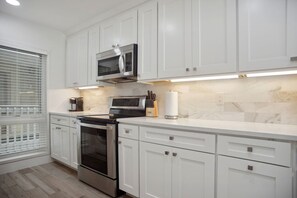 Stove/Oven/Micro/Hood