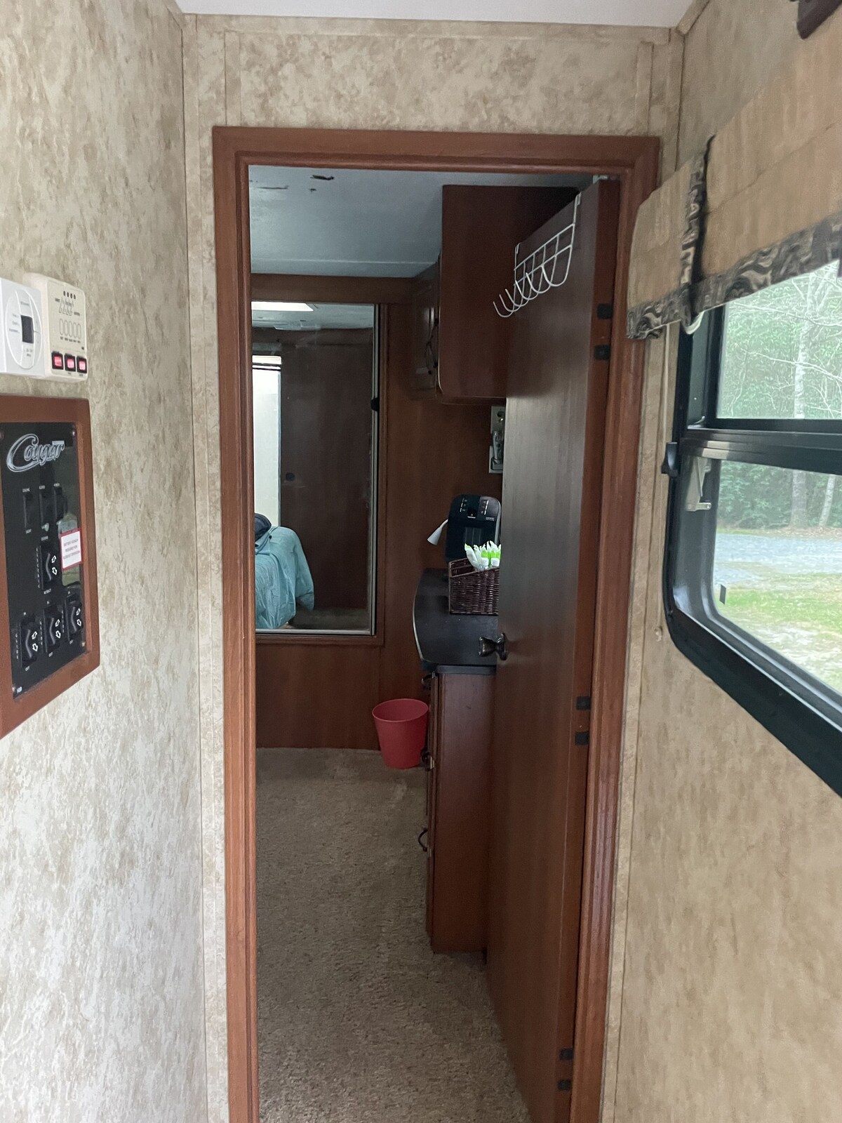 Very comfortable 32 foot Camper Trailer with 3 slide outs