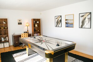 air hockey table