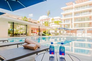 This is the ideal beach getaway for families and groups of friends in sunny PDC!