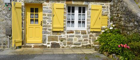 Penty typique plein de charme  dans le Hameau de Ménesguen 