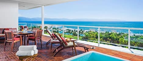 One balcony with seating and pool