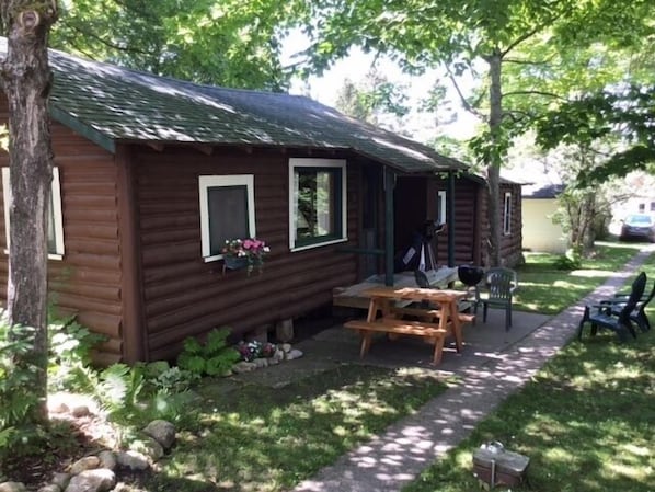 Outside view of Wilderness Bay Cabin