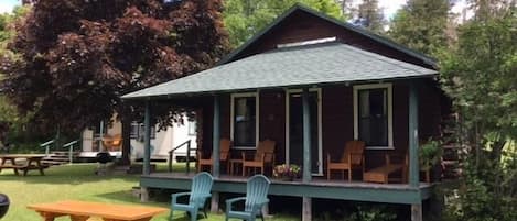 Coryell Cabin - full front porch with waterfront views!