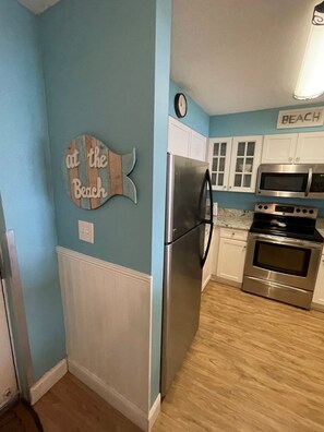 Indoors, Floor, Refrigerator, Microwave, Oven