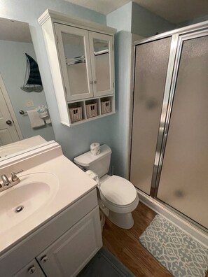 Sink, Bathroom, Indoors, Room, Toilet