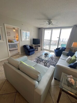 Home Decor, Couch, Furniture, Table, Ceiling Fan