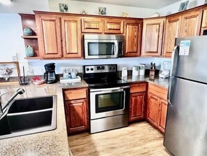 Indoors,Kitchen,Refrigerator,Microwave,Oven