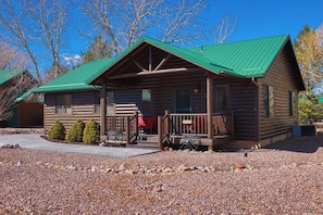 Cozy Cabin @ Bison Ranch